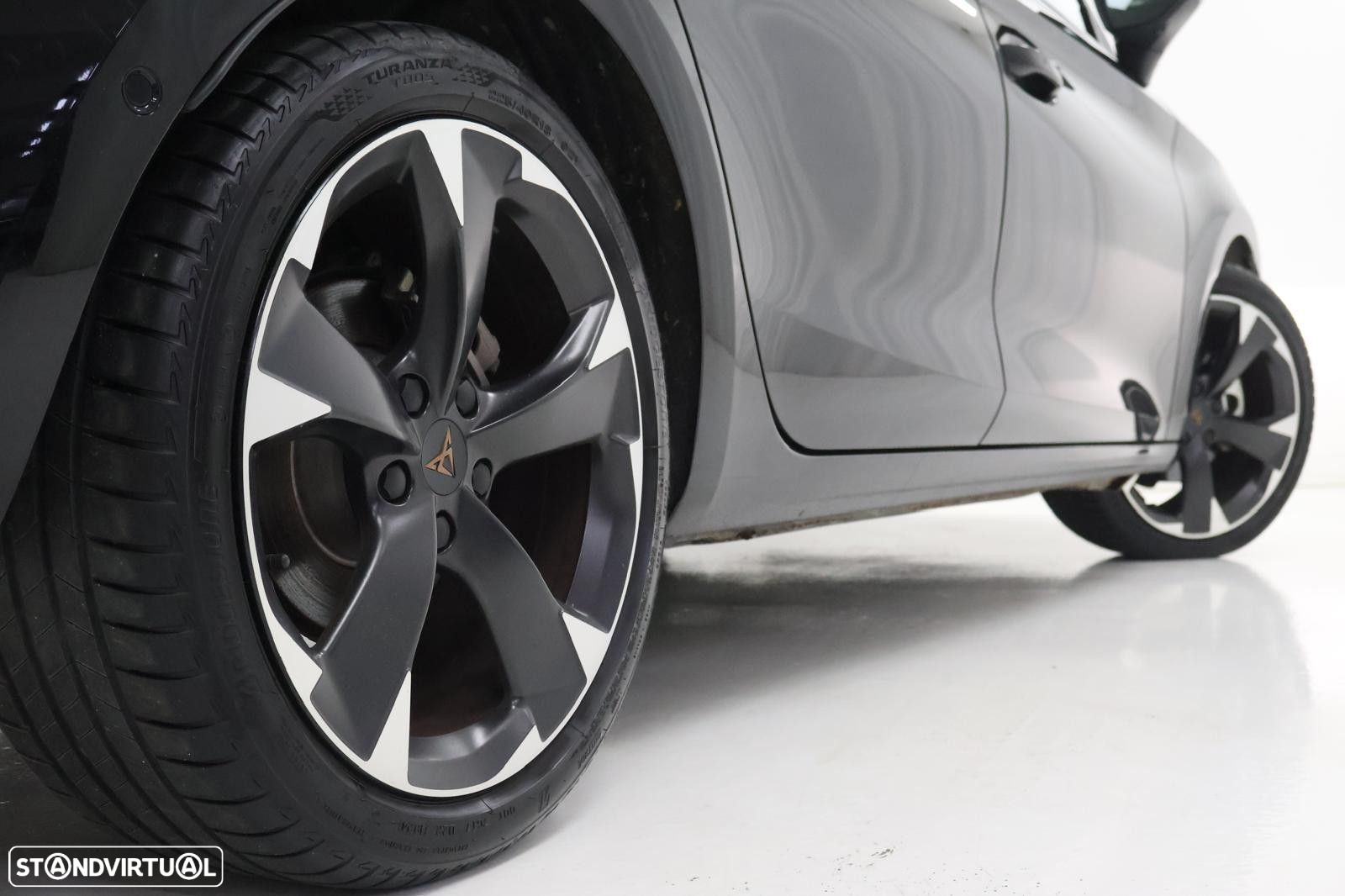 Cupra Leon 1.5 eTSI DSG - 10