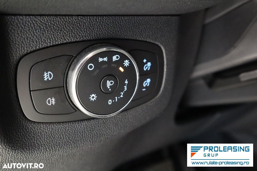Ford Tourneo Courier - 18