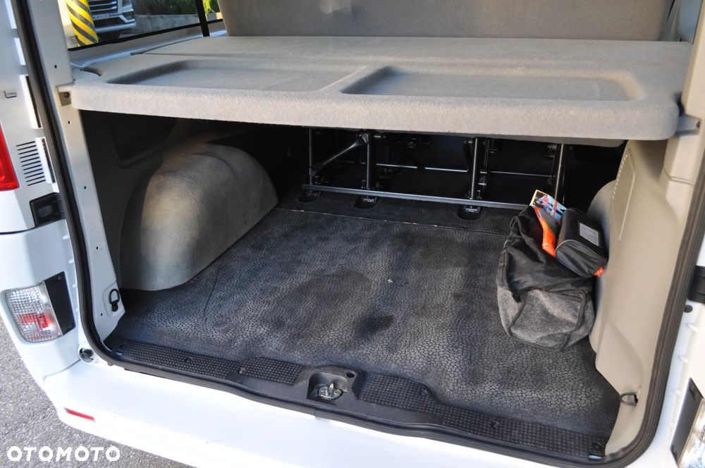 Opel Vivaro - 17