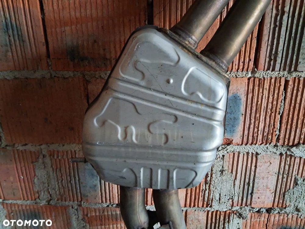 Układ wydechowy Bentley Bentayga - 3