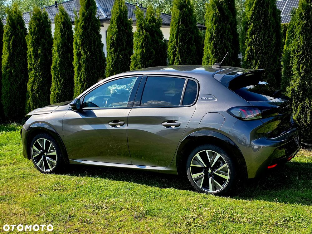 Peugeot 208 PureTech 130 EAT8 GT Pack - 28