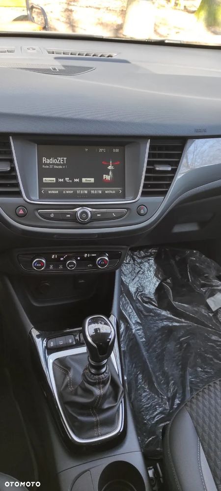 Opel Crossland X - 12