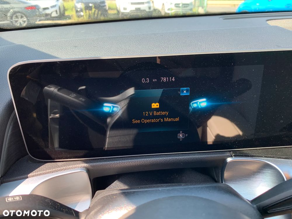 Mercedes-Benz GLB 250 4-Matic 8G-DCT - 3