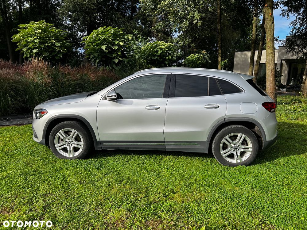 Mercedes-Benz GLA 250 4-Matic Style - 2