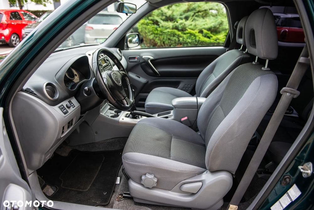 Toyota RAV4 D-4D 4x4 Executive - 17