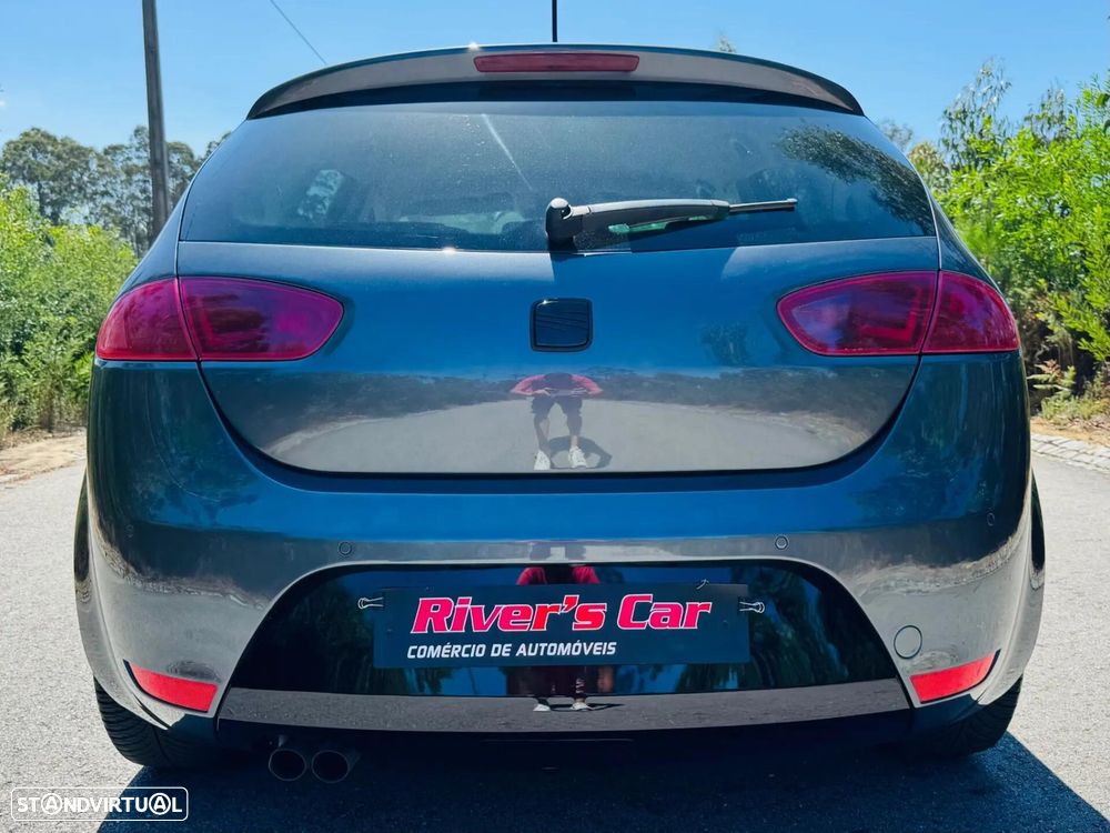 SEAT Leon 2.0 TDI DPF FR - 10