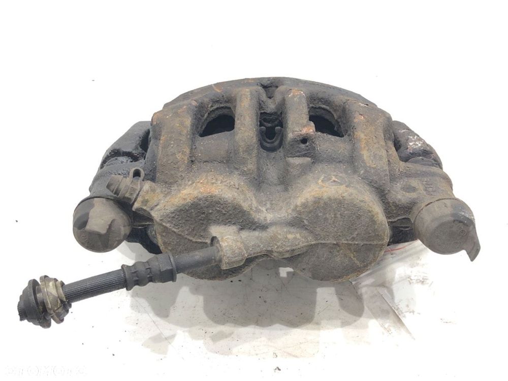 ZACISK LEWY PRZÓD  MERCEDES-BENZ VITO Skrzynia (W447) 2014 - 2022 111 CDI (447.601, 447.603, - 2