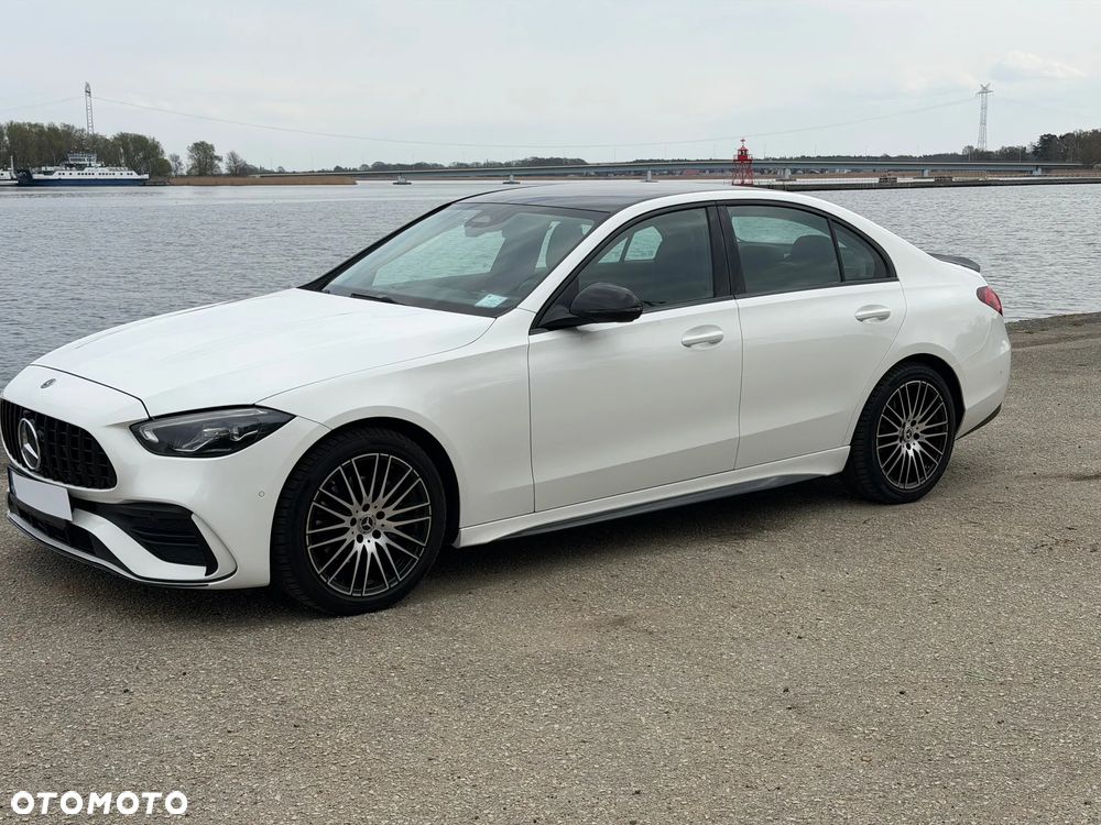 Mercedes-Benz Klasa C 180 9G-TRONIC AMG Line