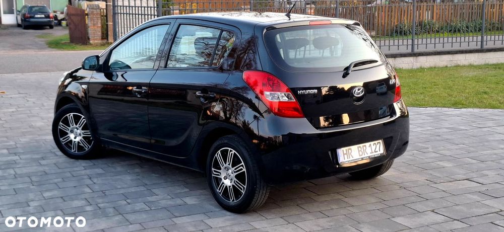 Hyundai i20 1.2 Comfort EU5 - 10