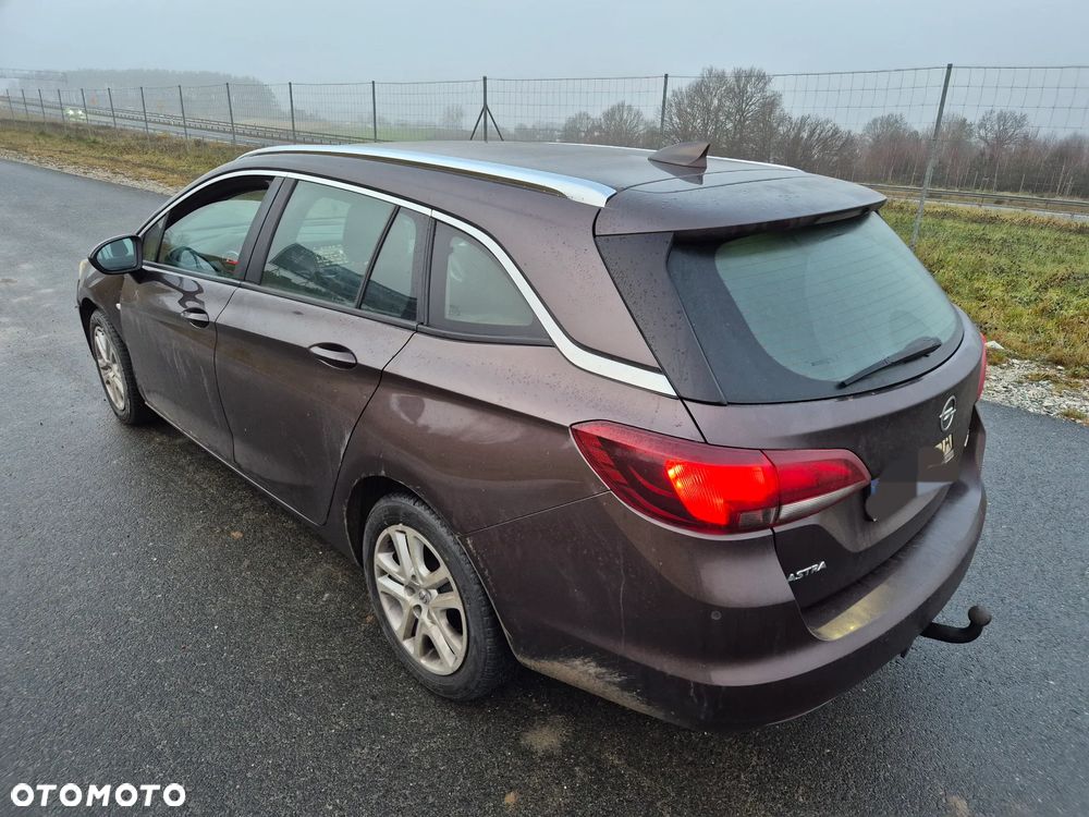 Opel Astra 1.6 D (CDTI) Business - 2