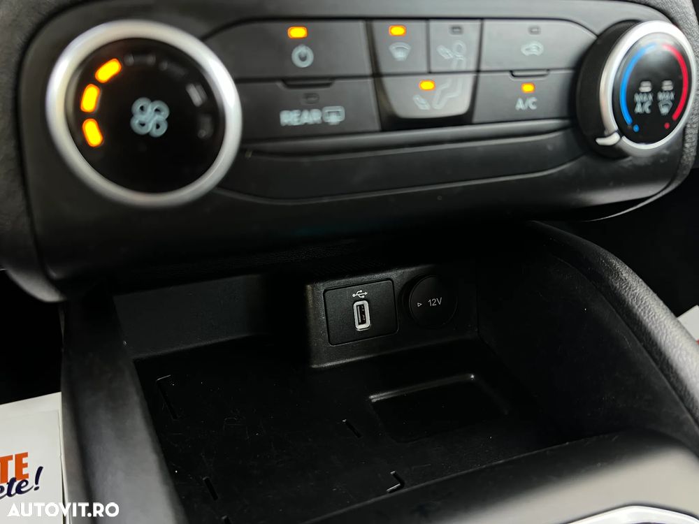 Ford Focus 1.5 EcoBlue Start-Stopp-System TREND - 12