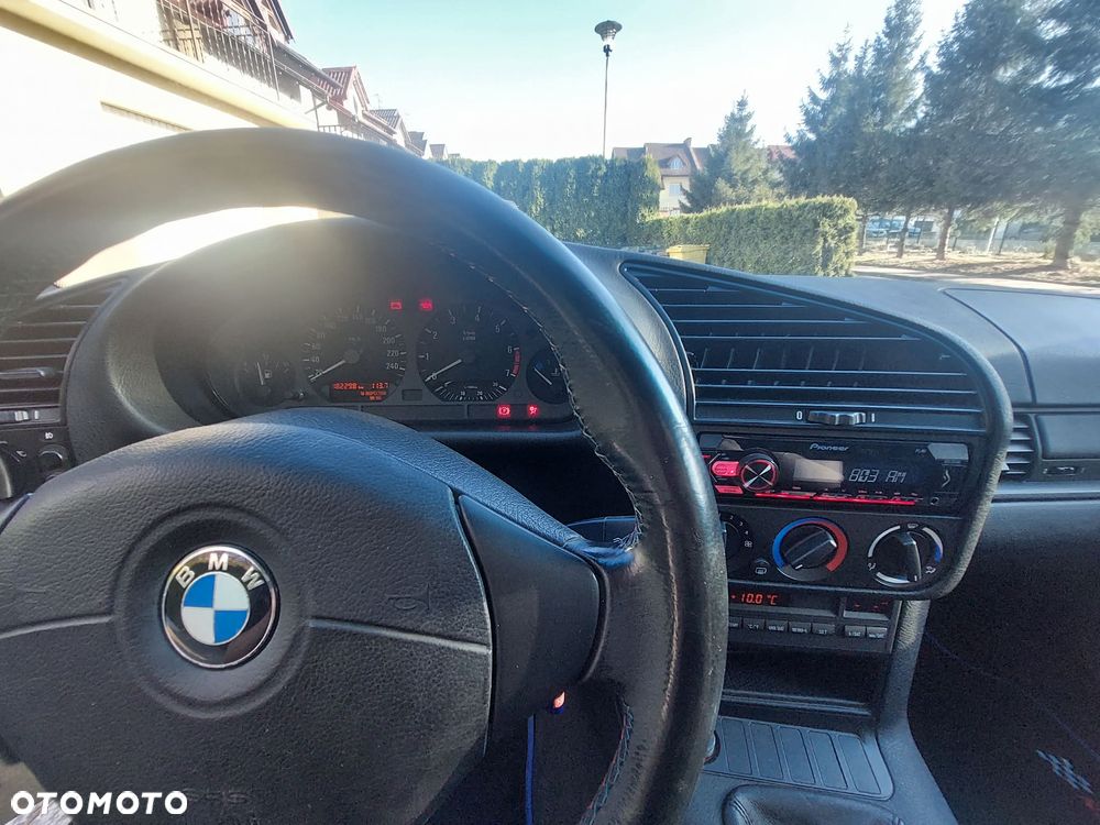 BMW Seria 3 316i - 14