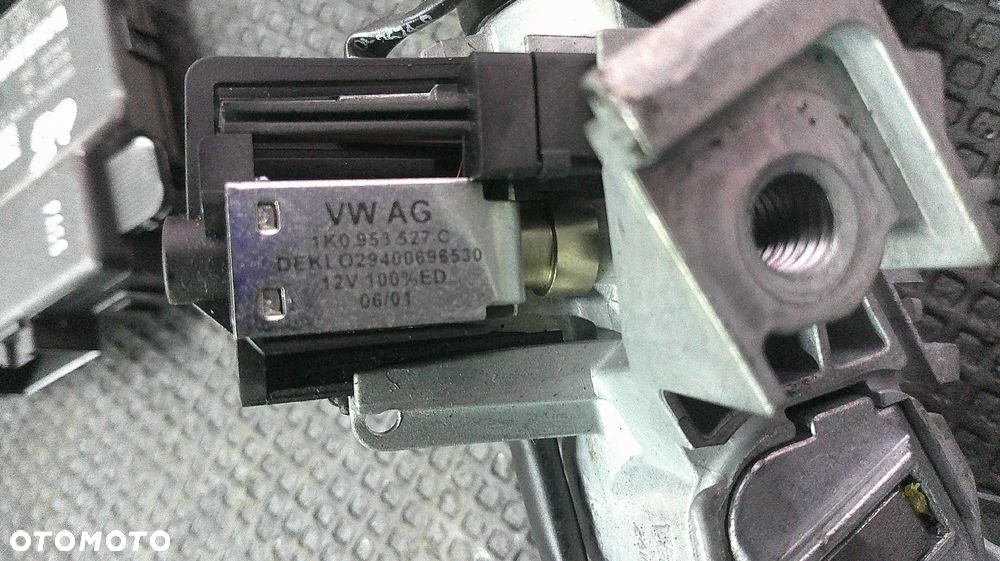 AUDI A3 8P 2.0 FSI IMMO ZESTAW STARTOWY 06F906056FR - 9