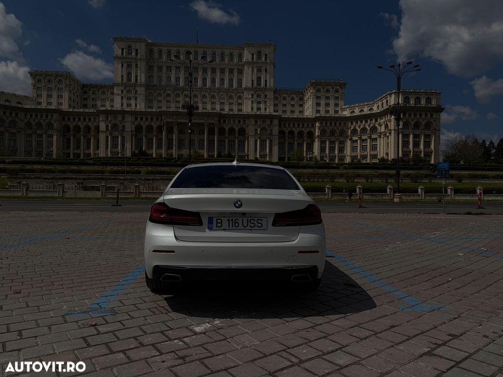 BMW Seria 5 530d xDrive AT MHEV - 19