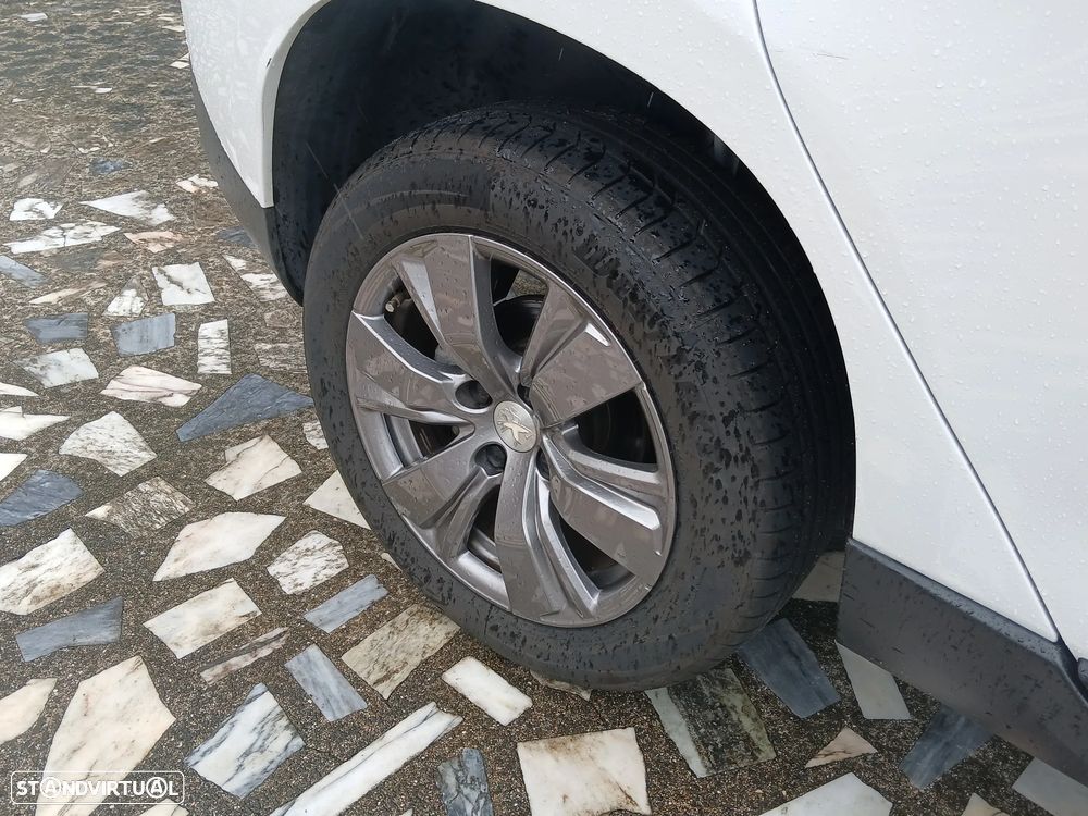 Peugeot 2008 1.5 BlueHDi Style - 10