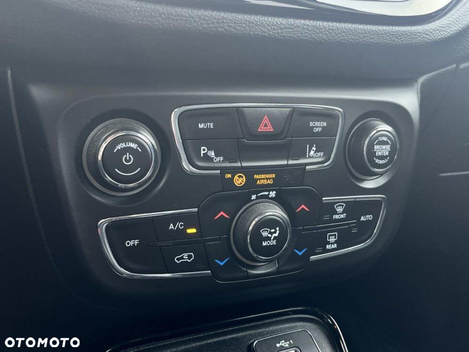 Jeep Compass - 21