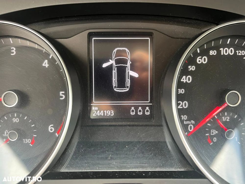 Volkswagen Passat - 6