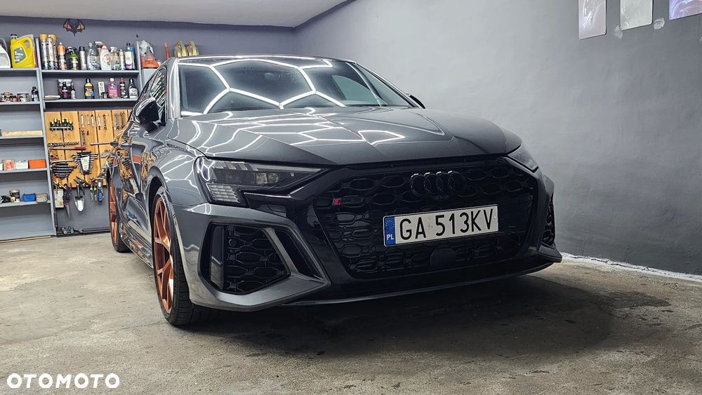 Audi RS3 Sportback - 1