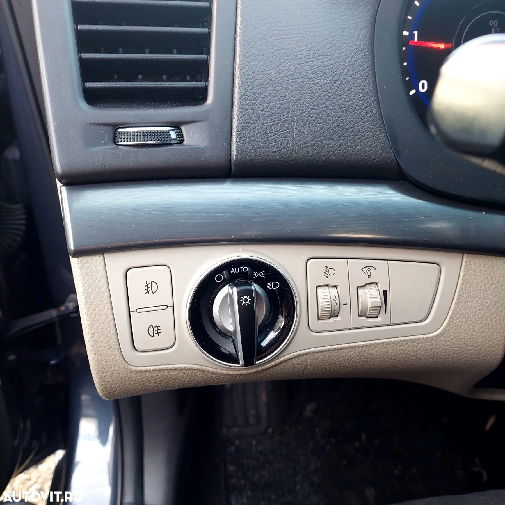 Hyundai i40 1.7 CRDI DPF CW TPMS Aut. Supreme - 8