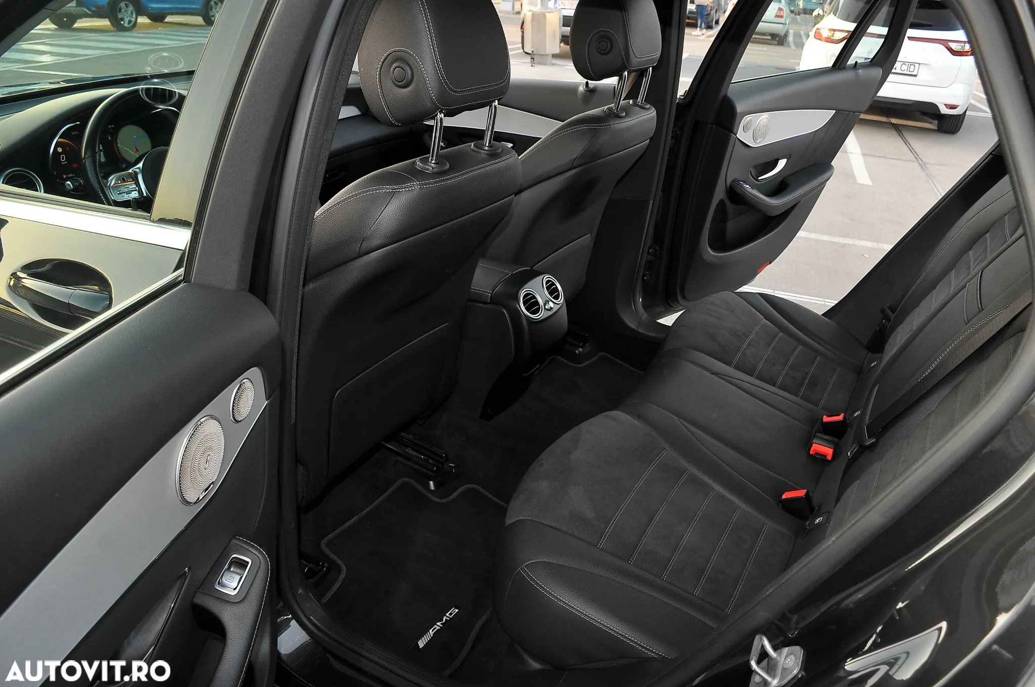 Mercedes-Benz GLC 300 d 4Matic 9G-TRONIC AMG Line Plus - 14