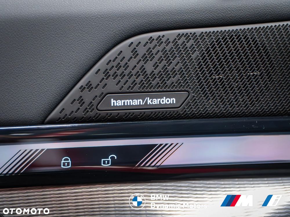 BMW Seria 5 520i - 24
