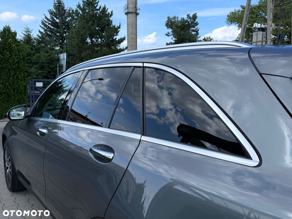 Mercedes-Benz GLC - 40