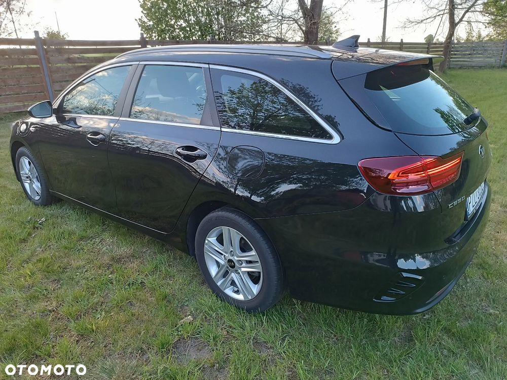 Kia Ceed 1.6 CRDi Eco-Dynamics+ (48V Mild-Hybrid) Vision - 4