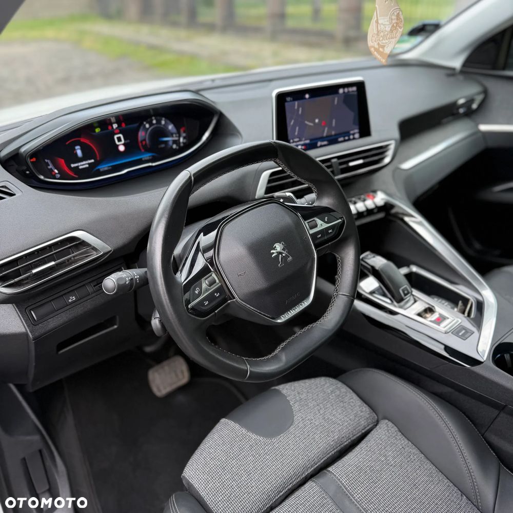 Peugeot 3008 1.2 PureTech Allure S&S EAT8 - 7