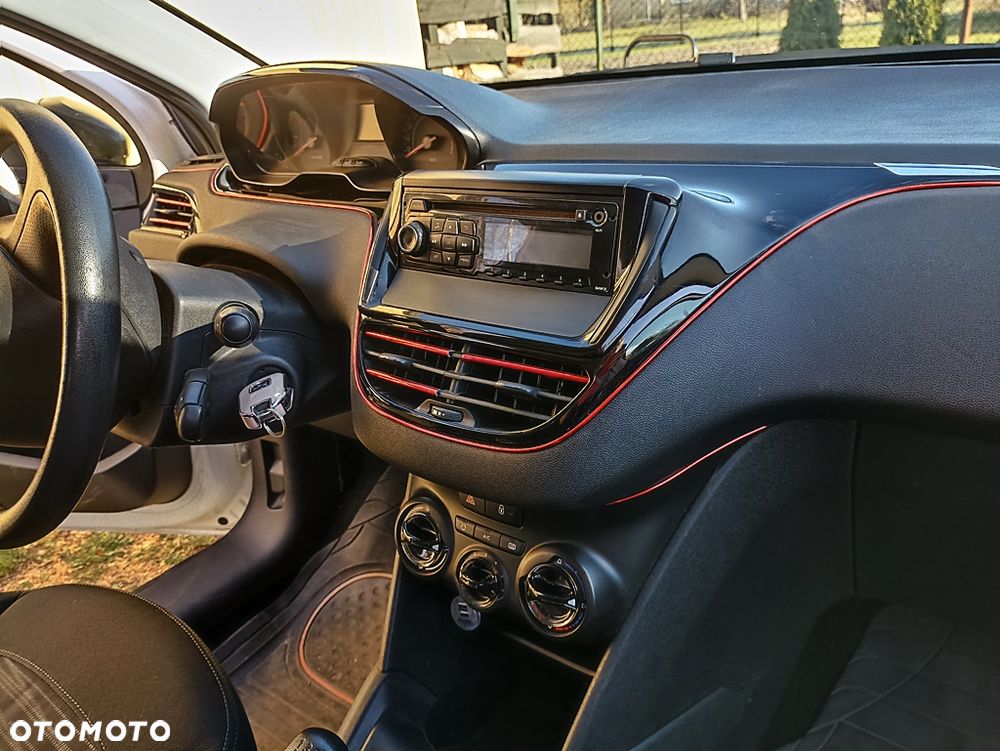 Peugeot 208 PureTech 68 Active - 4