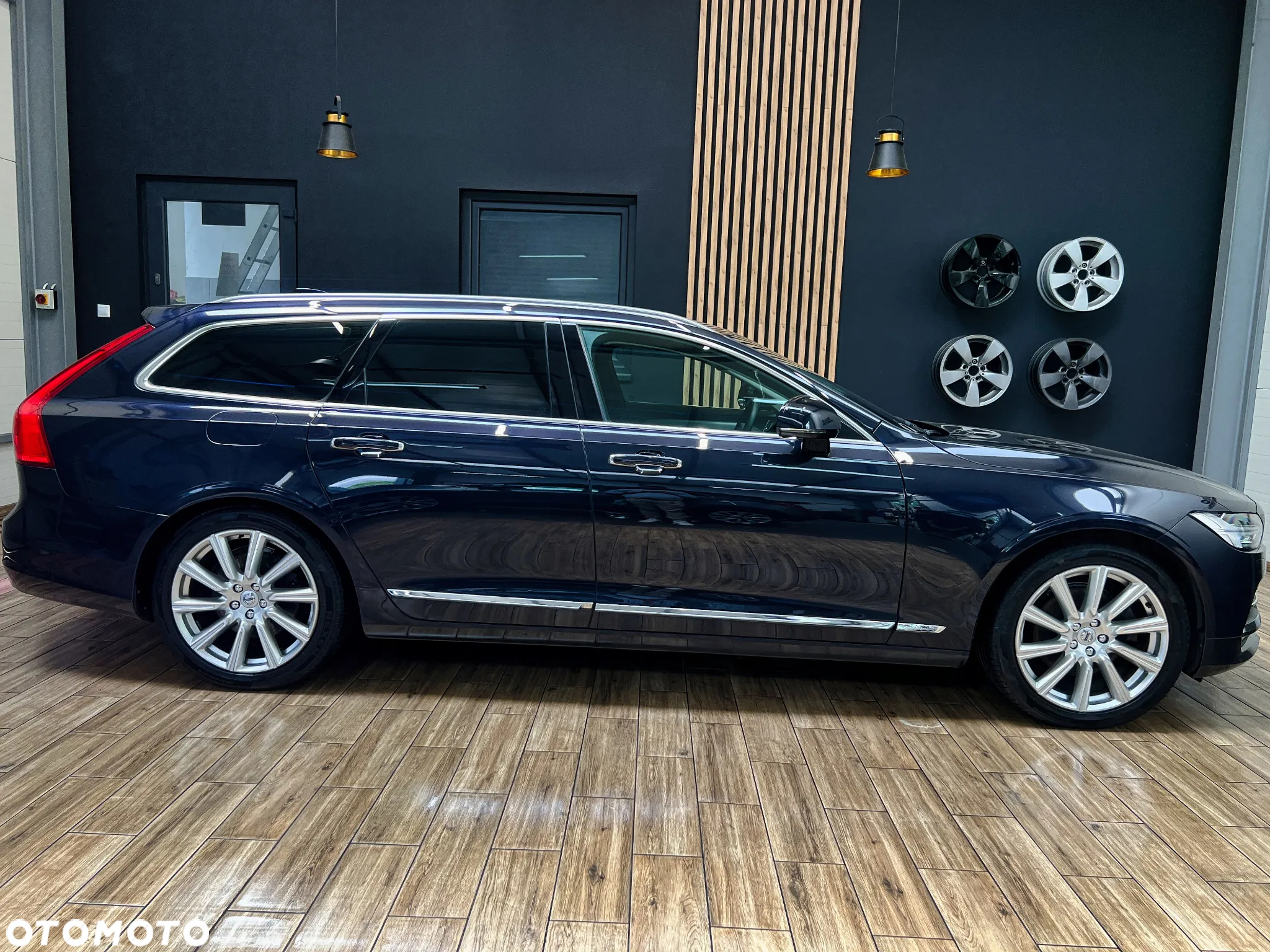 Volvo V90 D5 AWD Geartronic Inscription - 6