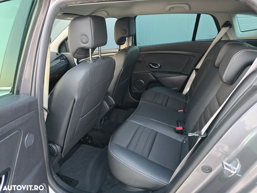 Renault Megane ENERGY dCi 130 Start & Stop Bose Edition - 9