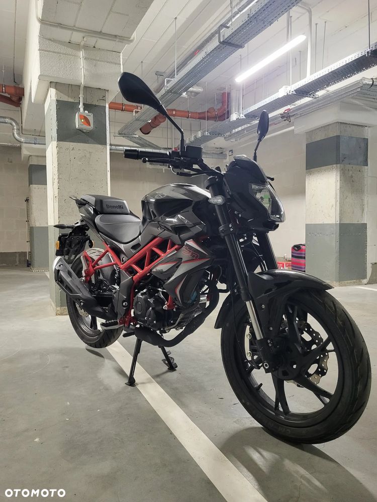 Benelli BN 125 - 5