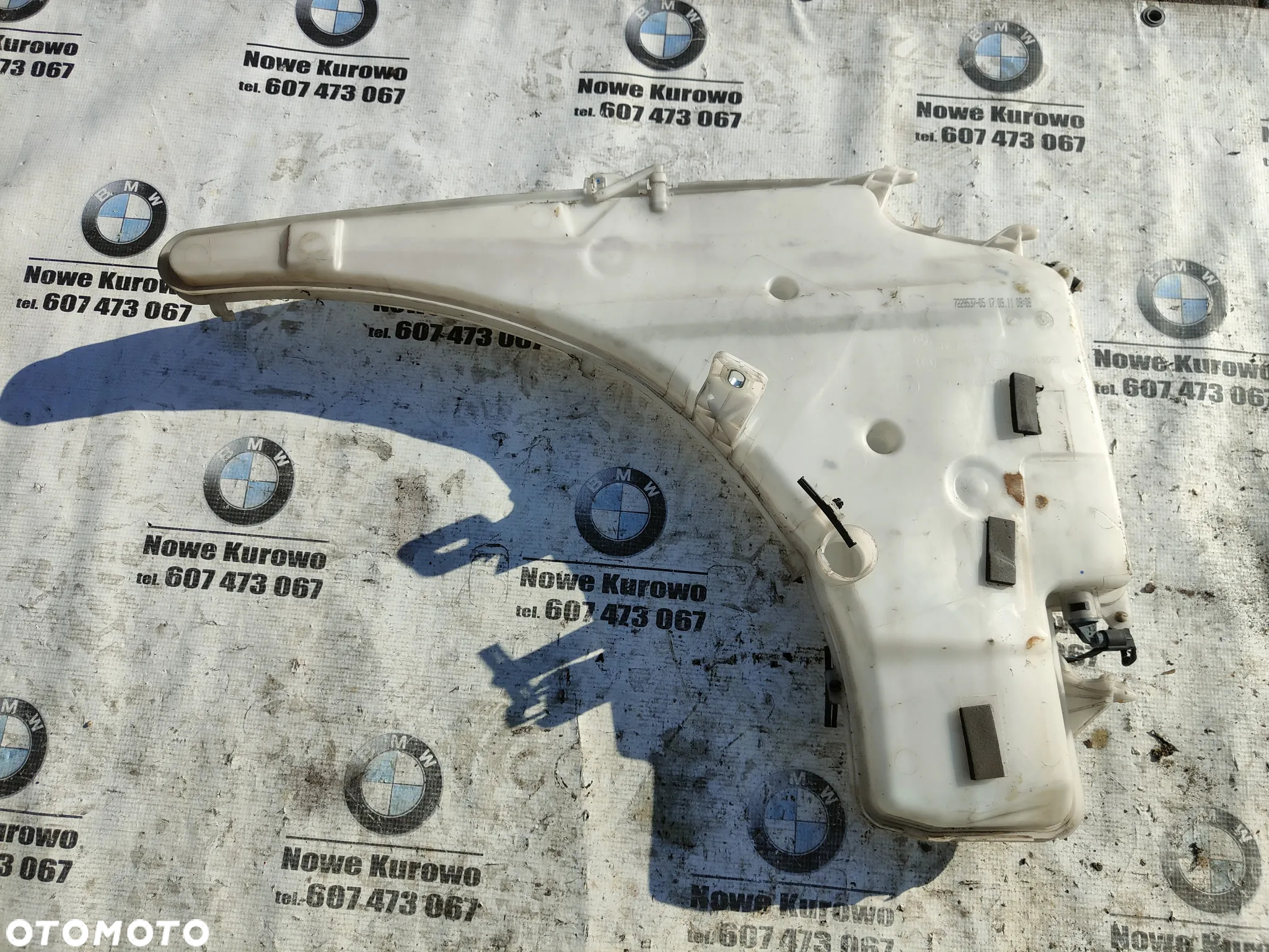 BMW E82 E88 E90 Zbiornik płynu do spryskiwaczy 7229537 - 3