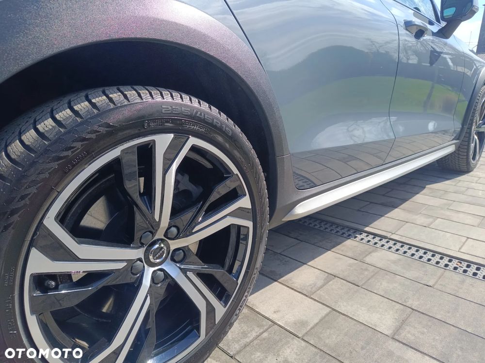 Volvo V60 Cross Country Plus B5 B AWD - 13