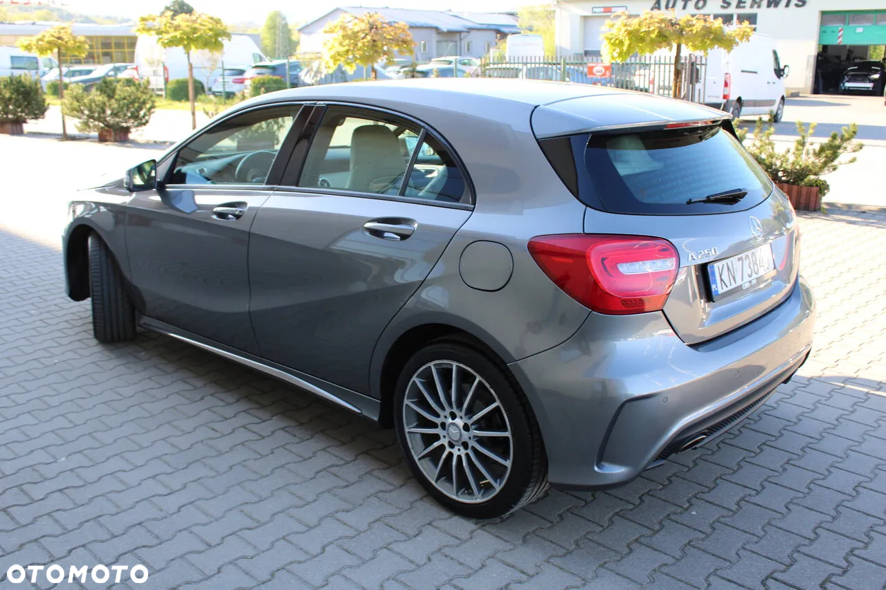 Mercedes-Benz Klasa A 250 4Matic 7G-DCT Urban - 10