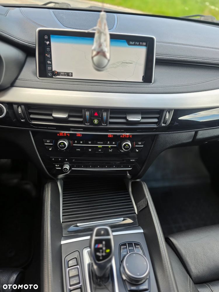 BMW X6 - 15