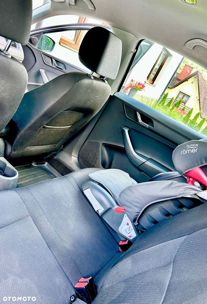 Skoda RAPID 1.2 TSI Active - 7