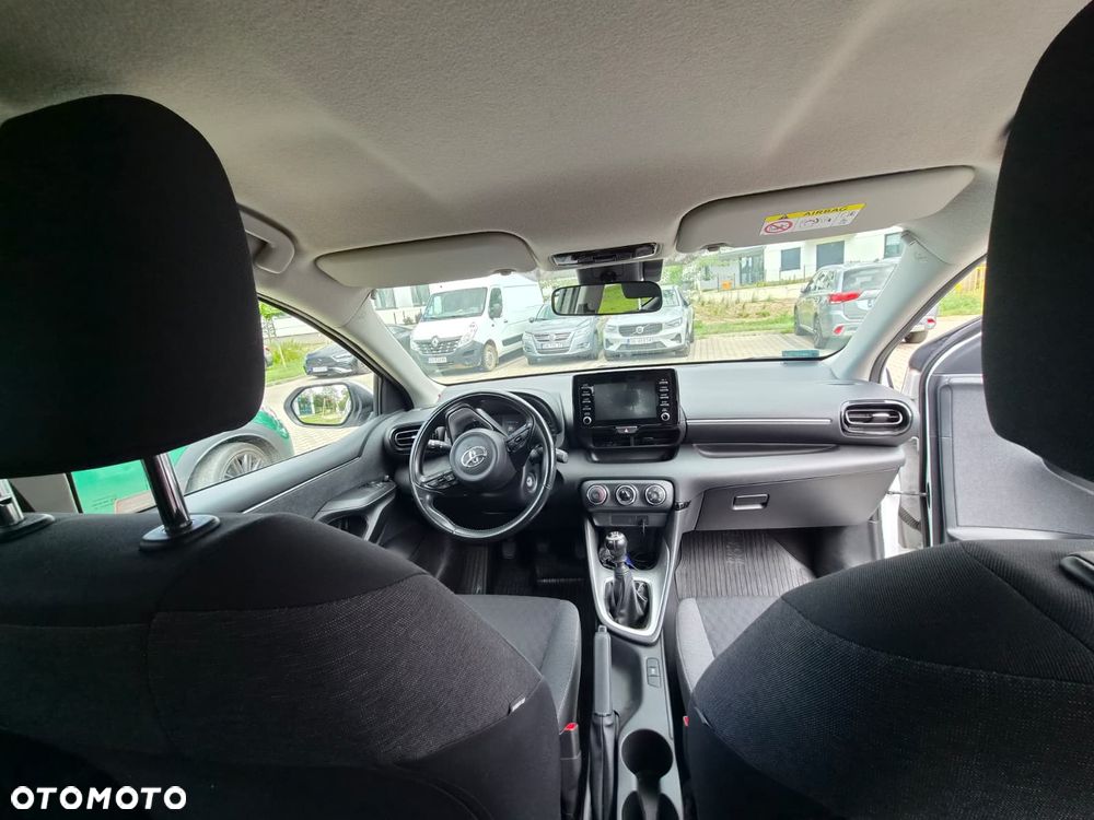 Toyota Yaris 1.5 Comfort - 12