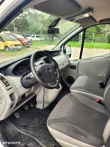 Opel Vivaro - 11