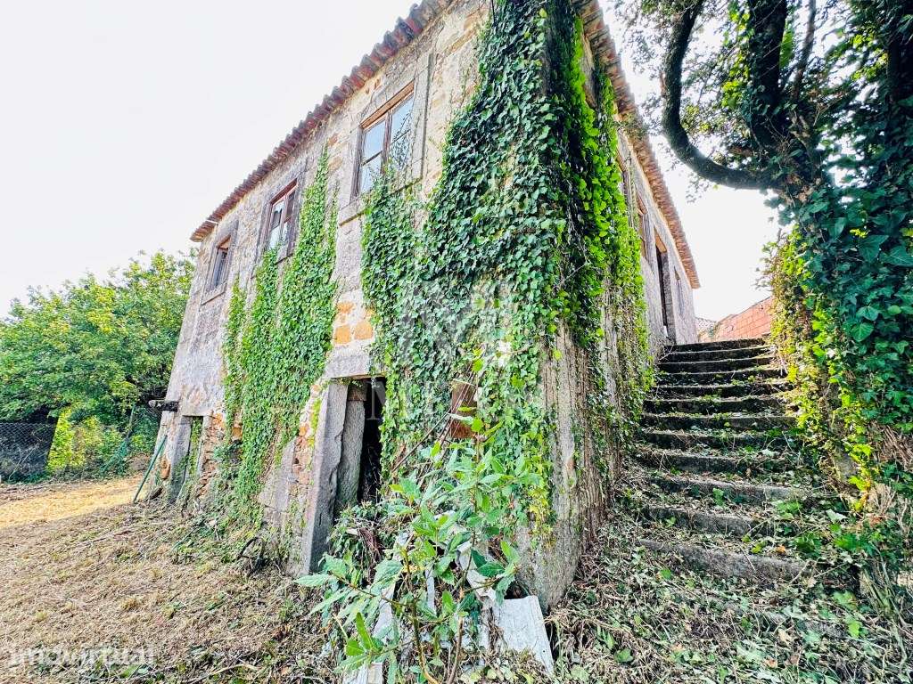 Moradia de pedra para recuperar à venda em Santa Marta de Portuzelo... - Grande imagem: 2/19