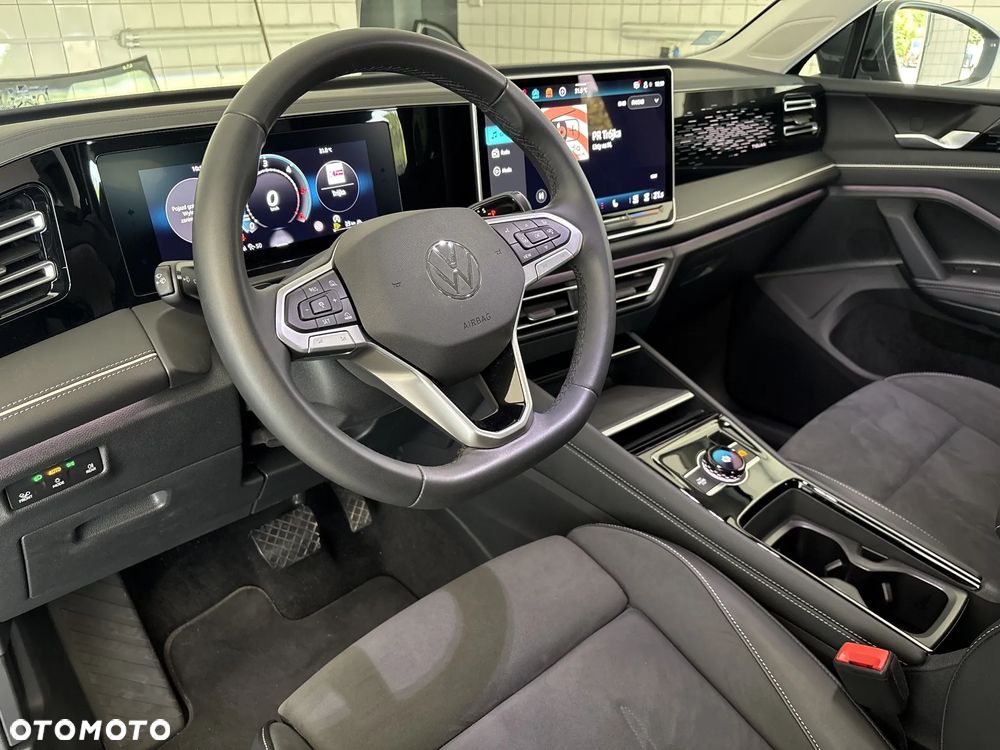 Volkswagen Tiguan 2.0 TDI Elegance DSG - 9