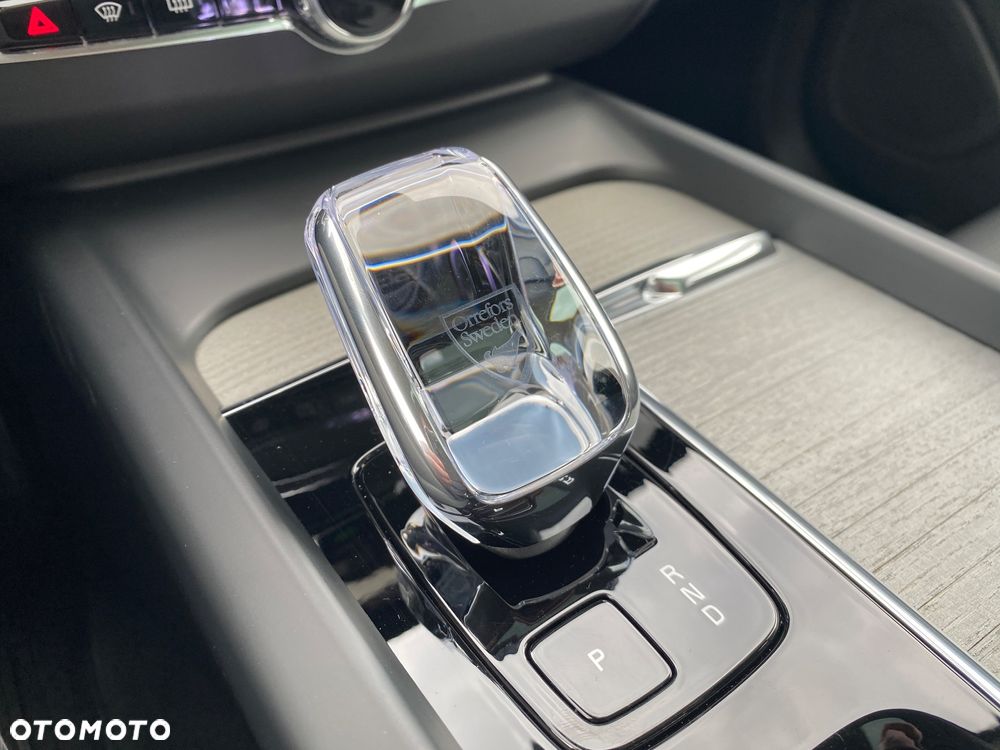 Volvo XC 60 B5 B AWD Ultra Black Edition - 11