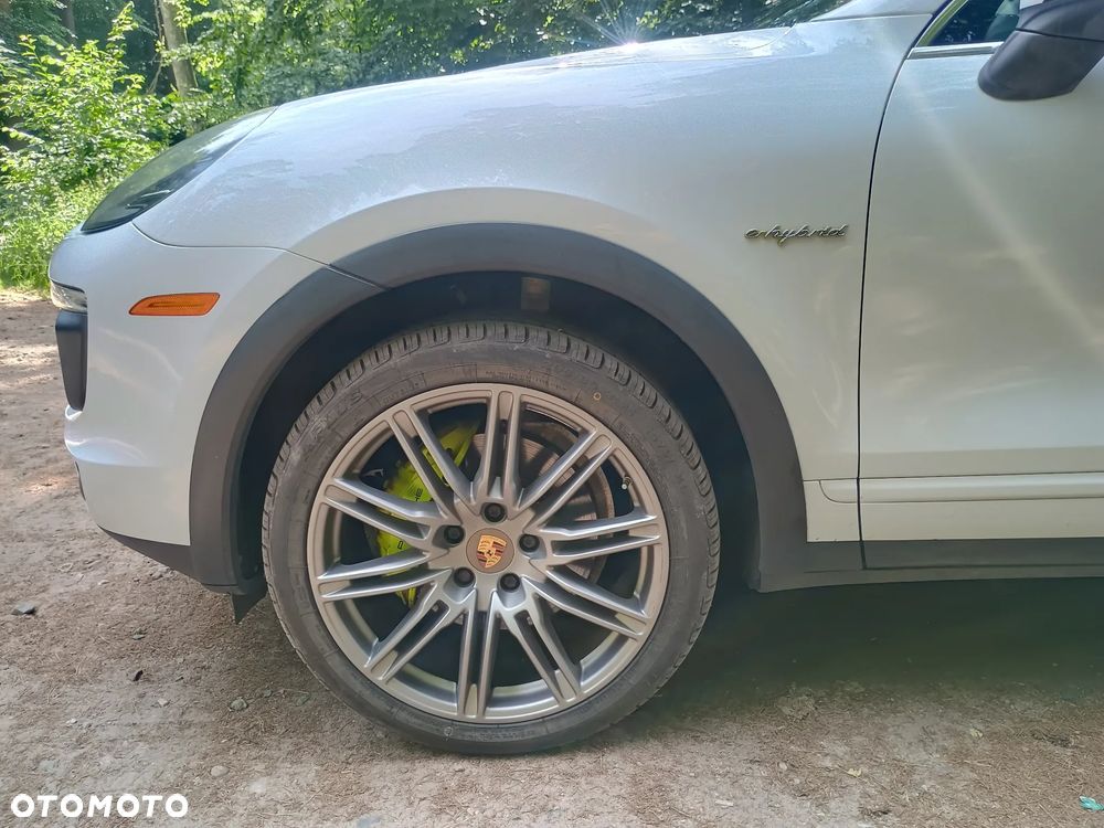 Porsche Cayenne - 14