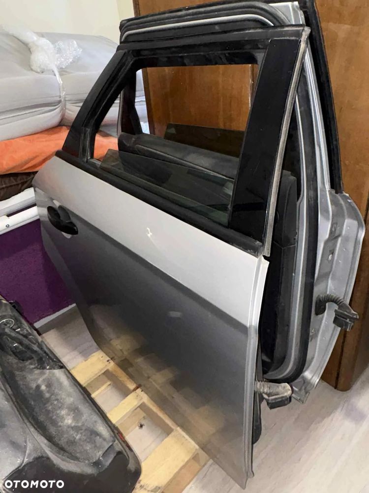 Drzwi prawy tył Ford Mondeo mk4 kombi - 2