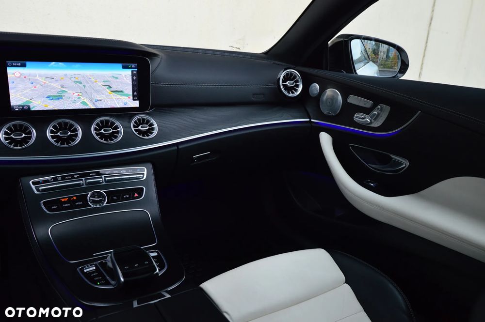 Mercedes-Benz Klasa E 220 d 9G-TRONIC - 24