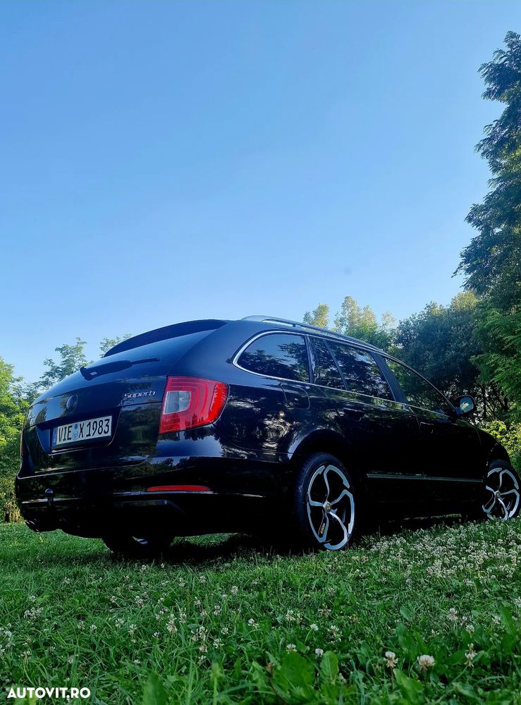 Skoda Superb 2.0 TDI 4X4 Exclusive - 34