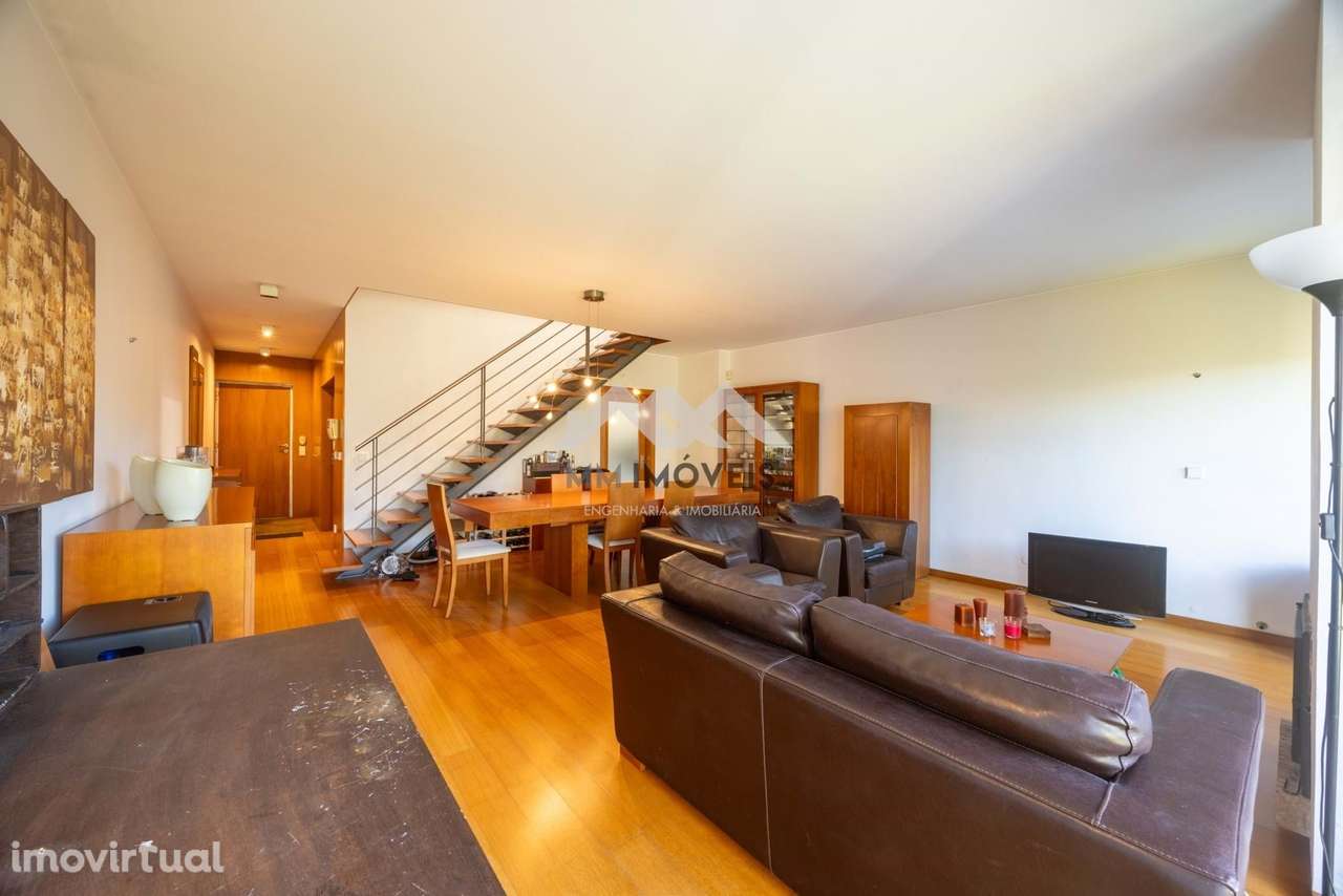 Moradia T3 | Maia | Jardim | Condomínio Fechado | Garagem BOX - Grande imagem: 4/33