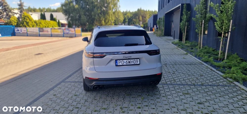 Porsche Cayenne - 3