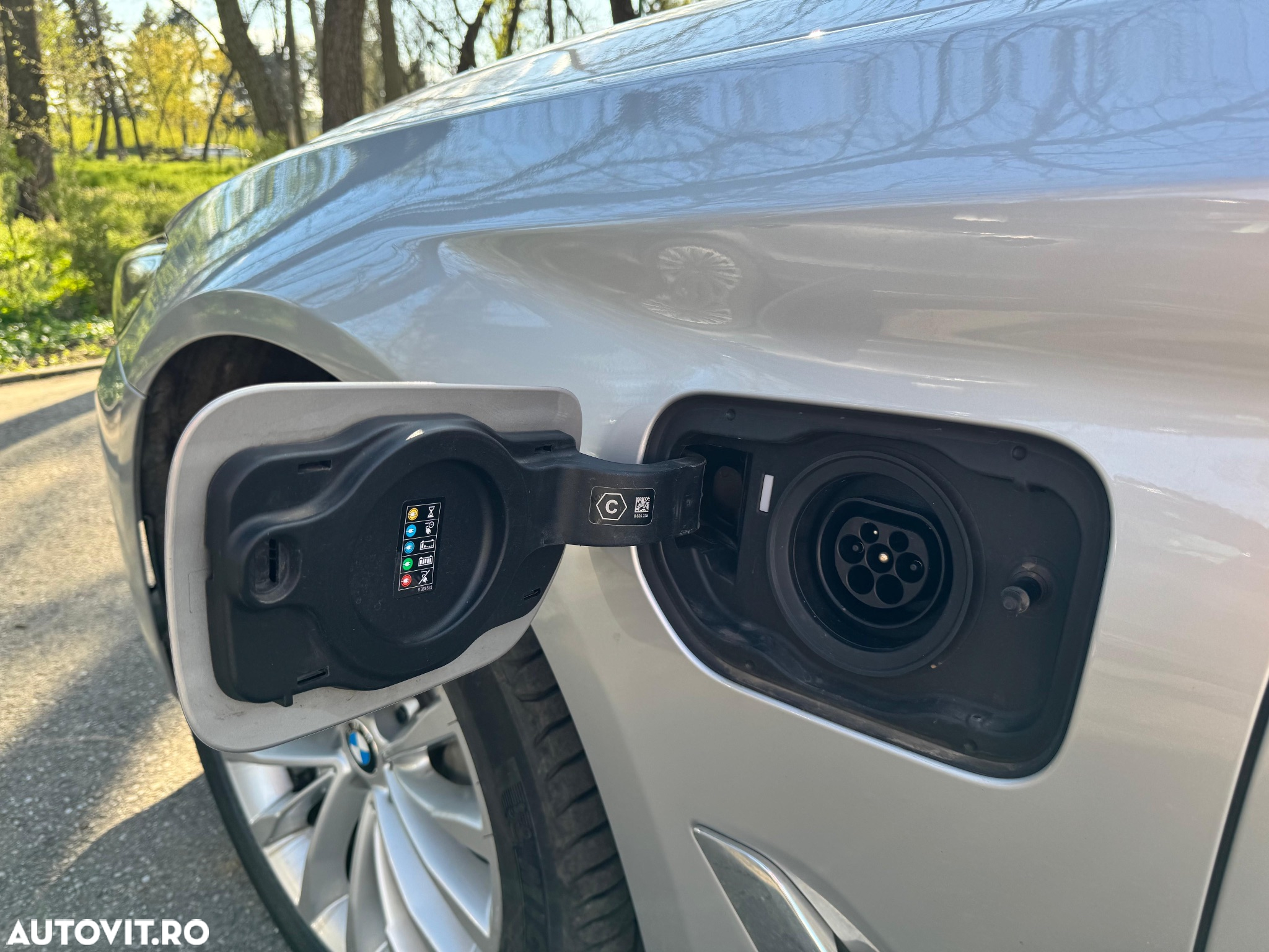 BMW Seria 5 545e xDrive AT PHEV - 4