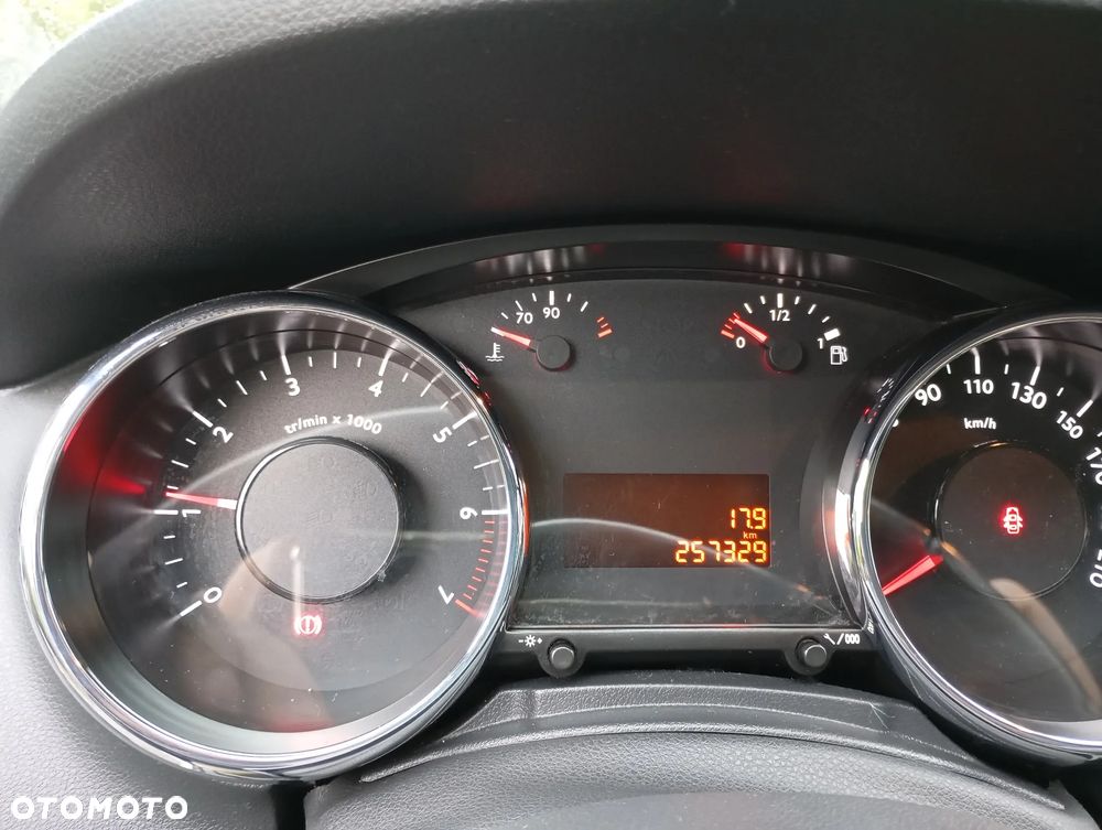 Peugeot 3008 120 VTi Style - 20